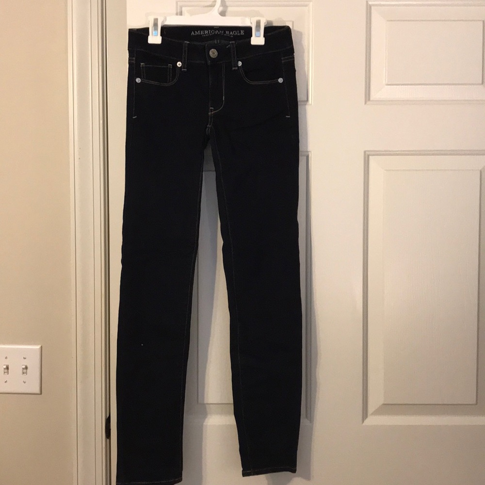 Dark wash American eagle jeans